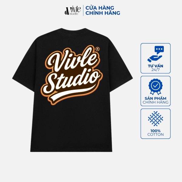 Mặt sau áo IN CHỮ VIVLE STUDIO màu đen