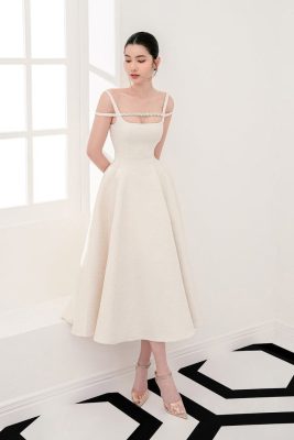 Váy midi cho các nàng ngực to