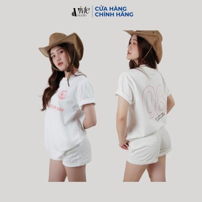 Áo phông mặc với quần gì? Mẫu áo phông Vivle your way số 04
